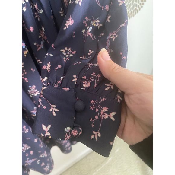 Gal Meets Glam Kelsey Faux Wrap Floral Dress Size 4 - Picture 13 of 14